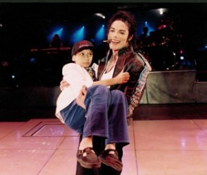 Daniele sul palco con Michael Jackson