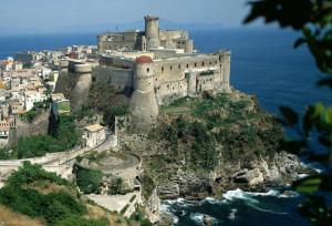 Il Castello Aragonese a Gaeta (foto prolocogaeta)