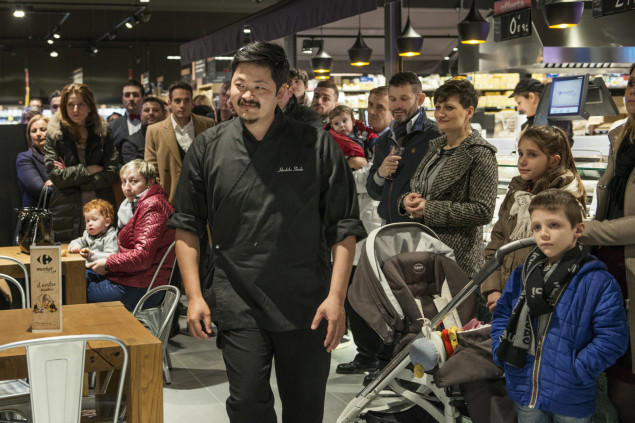 Chef Hiro all'inaugurazione del nuovo Carrefour del Piccarello a Latina