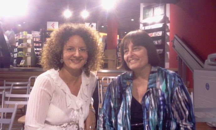 Antonietta Parisi con l'amica giornalista Roberta Colazingari