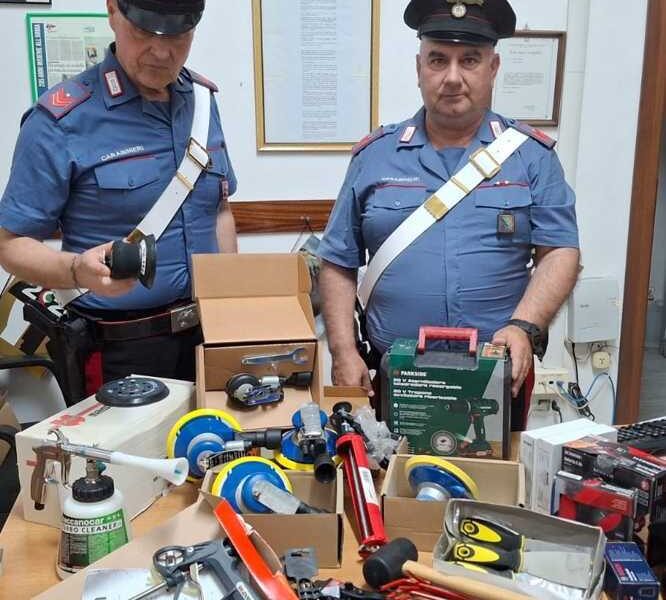 carabinieri furto